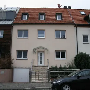 Messe-/ferienwohnung Apartmán